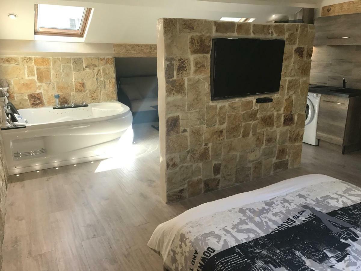 Love Room Jacuzzi Croisette Канны Экстерьер фото